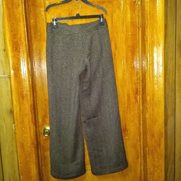 Two piece suit - Picture 4 of 6